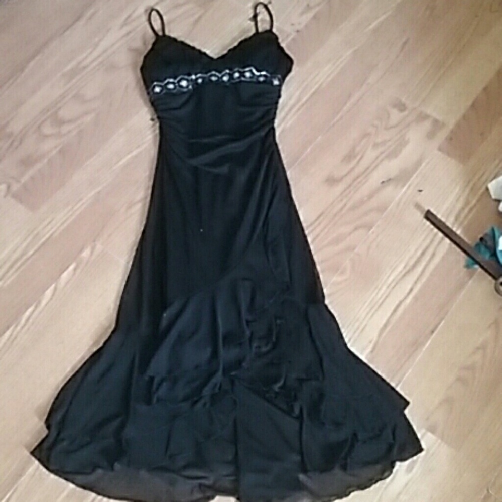 Size M formal dress